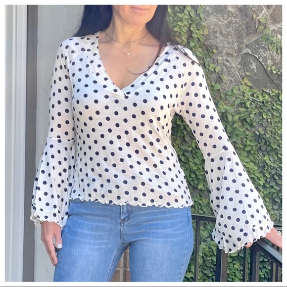 Polka dot flare sleeves V neck top - Picture 6 of 6